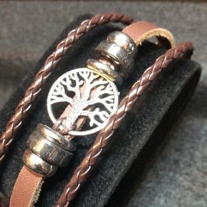 Tree of Life bracelet,3 leather bands adorned with silver and puiter beads